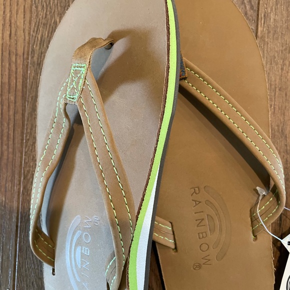 Rainbow Women’s Green Tropics Leather Flip Flops - Picture 2 of 4